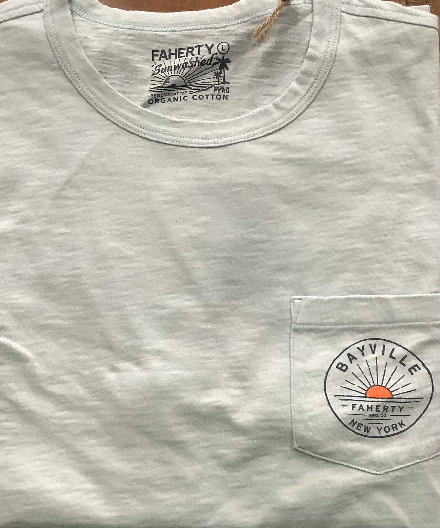 Faherty Men’s Bayville Sunwashed Pocket Tee Shirt