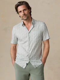 Faherty Men’s Short Sleeve Movement Monterey Shirt