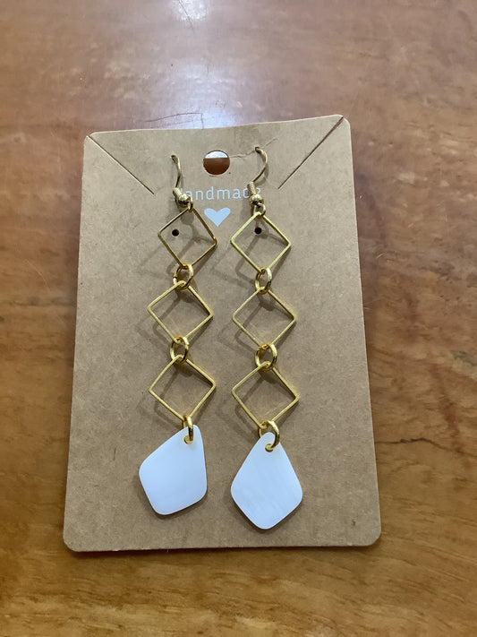 Spiral Canvas Mother Of Pearl 14k Gold Hooks